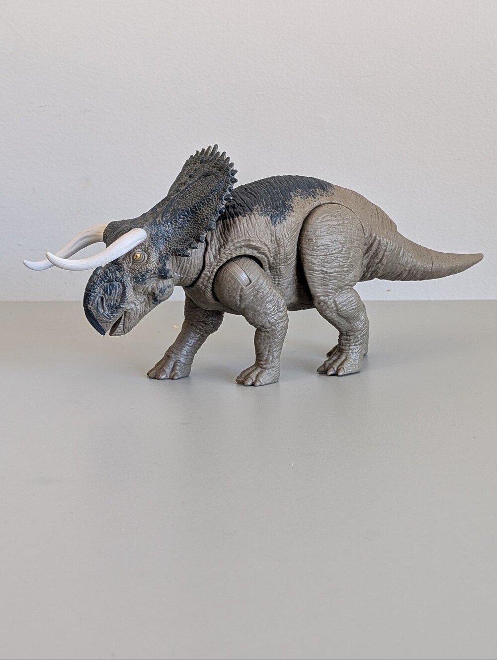 Mattel Jurassic World Rebirth Wild Roar Nasutoceratops Action Figure Toy, Works
